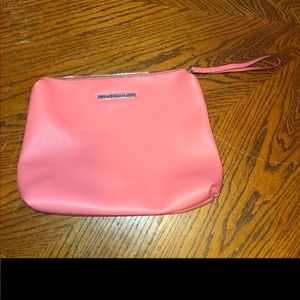 Steve Madden large Wristlet Zippered bag 11 x 9Salmon color Great shape